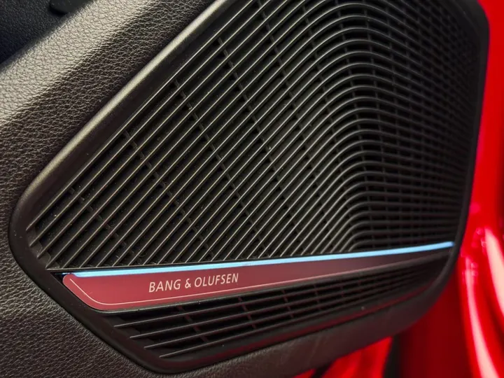 AUDI RS4 — foto 6