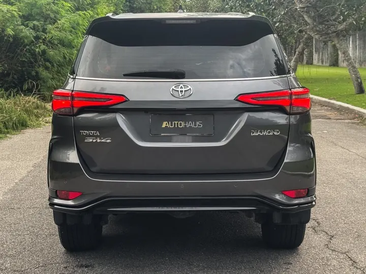 TOYOTA HILUX SW4 — foto 15