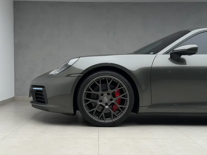 PORSCHE 911 — foto 15