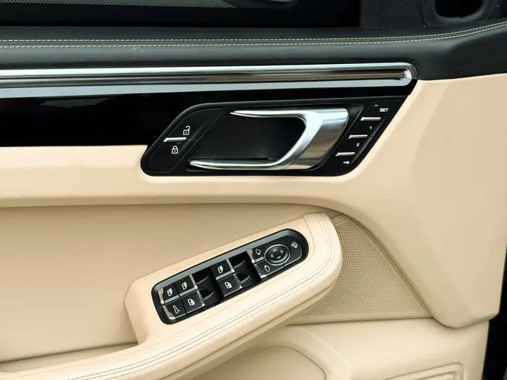 PORSCHE MACAN — foto 6
