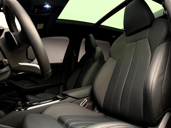 AUDI Q6 E-TRON — foto 6