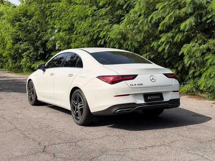 MERCEDES-BENZ CLA 200 — foto 12