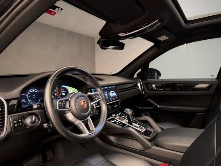 PORSCHE CAYENNE — foto 8