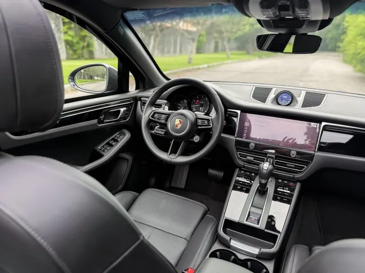 PORSCHE MACAN — foto 9
