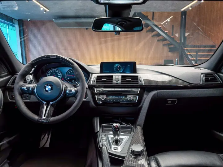 BMW M3 — foto 7