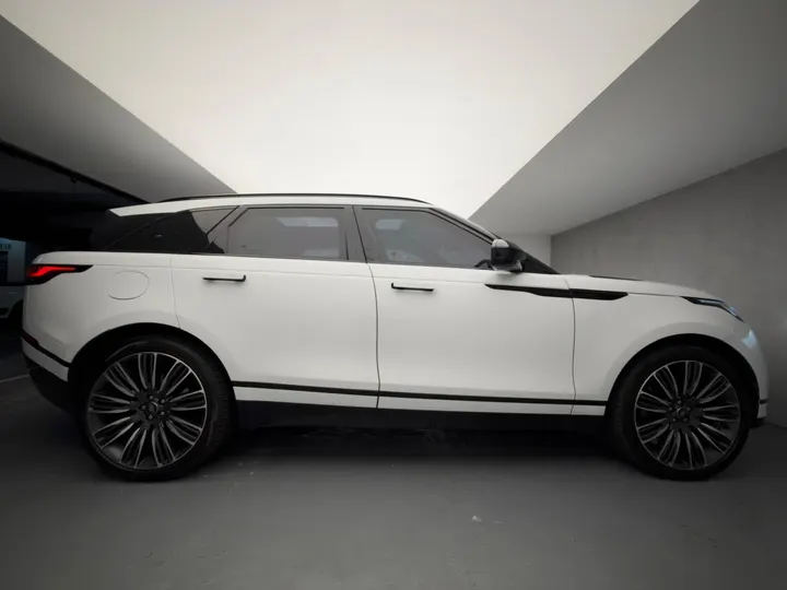 LAND ROVER RANGE ROVER VELAR — foto 13