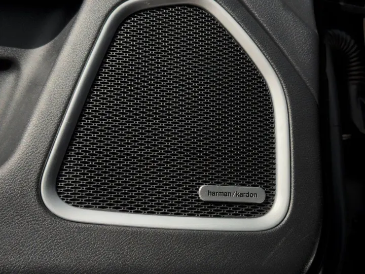 JEEP COMMANDER — foto 5