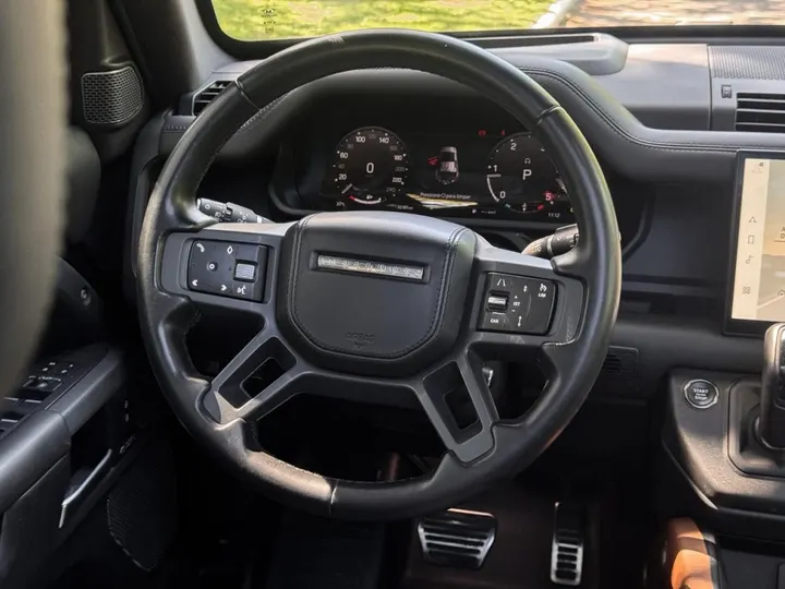 LAND ROVER DEFENDER — foto 10