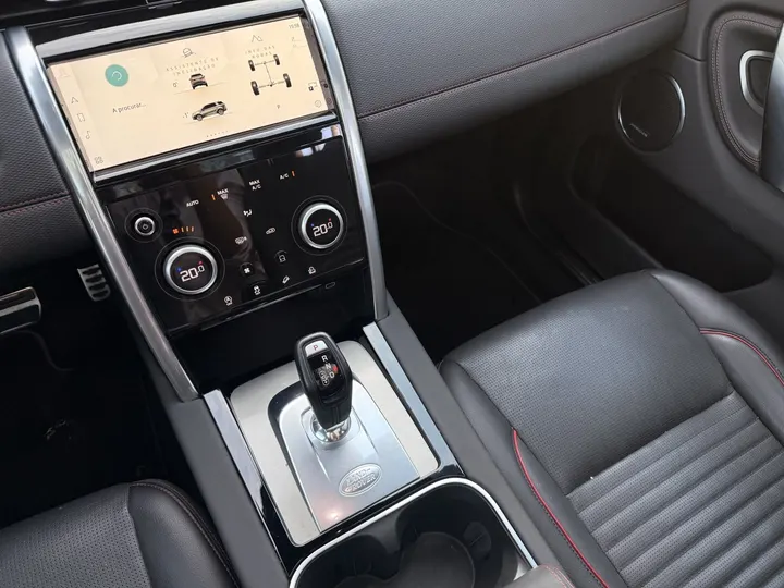 LAND ROVER DISCOVERY SPORT — foto 10