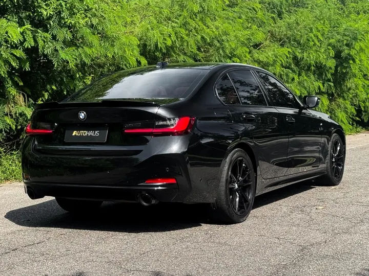 BMW 320i — foto 14