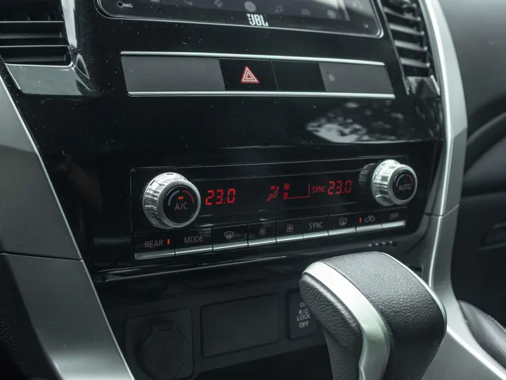 MITSUBISHI PAJERO SPORT — foto 14