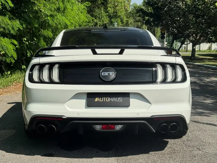 FORD MUSTANG — foto 15