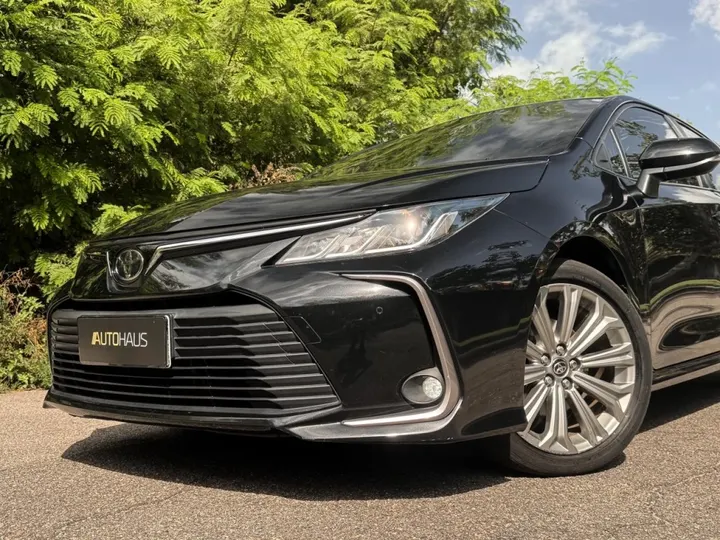 TOYOTA COROLLA — foto 3