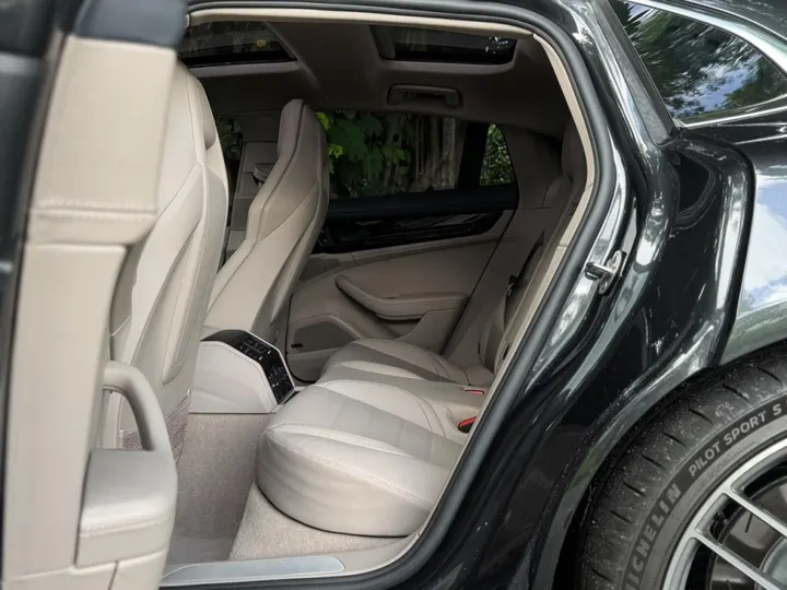 PORSCHE PANAMERA — foto 16
