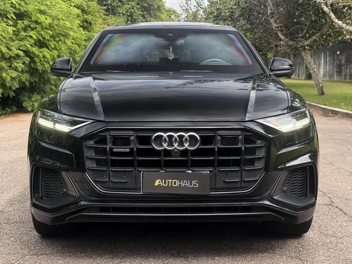 AUDI Q8 — foto 4