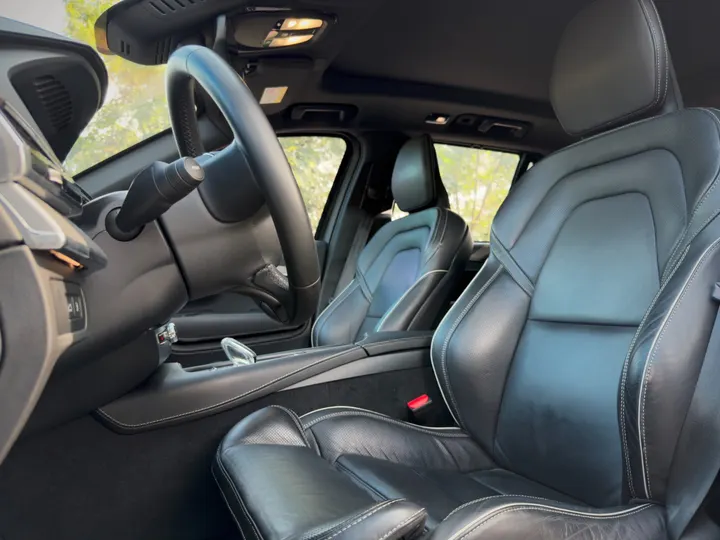 VOLVO XC90 — foto 6
