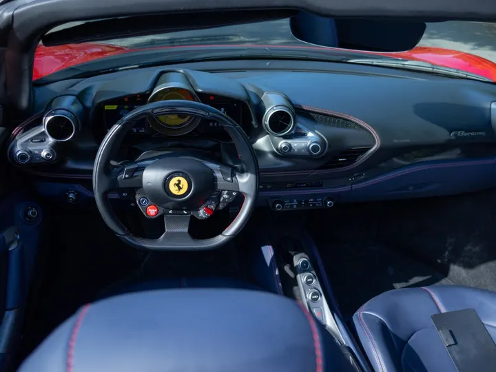 FERRARI F8 SPIDER — foto 11