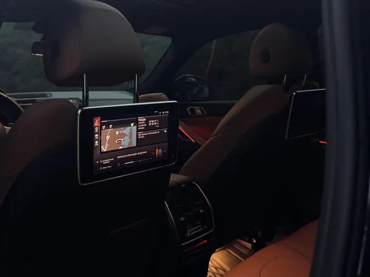 BMW X6 — foto 12