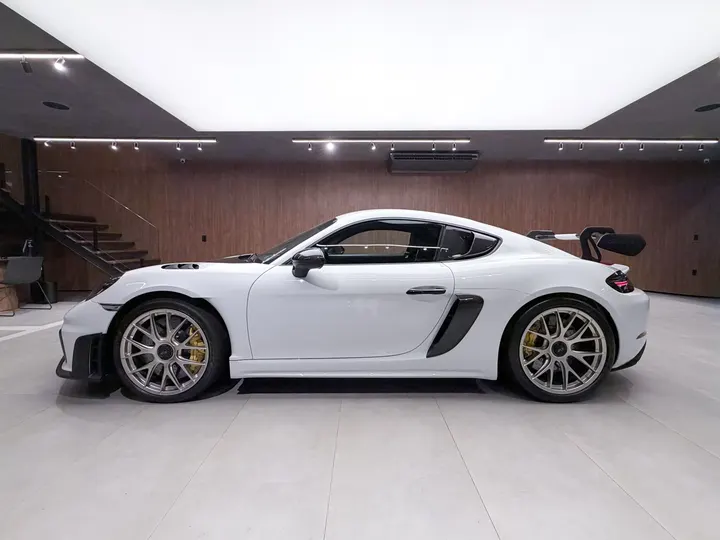 PORSCHE 718 — foto 11