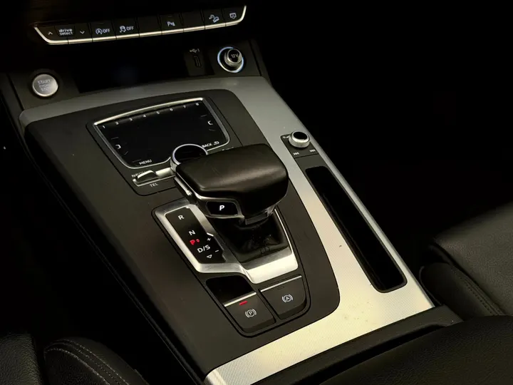 AUDI Q5 — foto 15