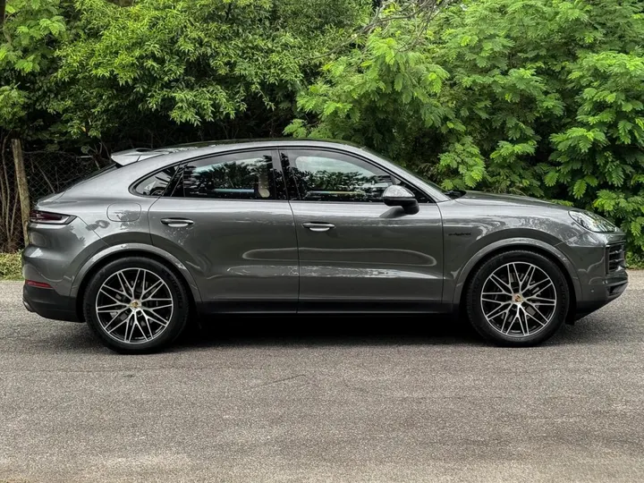 PORSCHE CAYENNE — foto 15