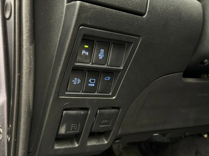 TOYOTA HILUX — foto 14