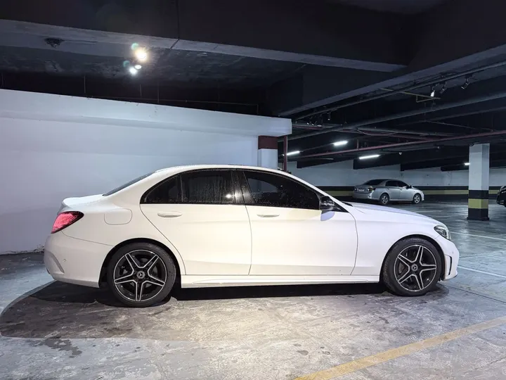 MERCEDES-BENZ C 300 — foto 7