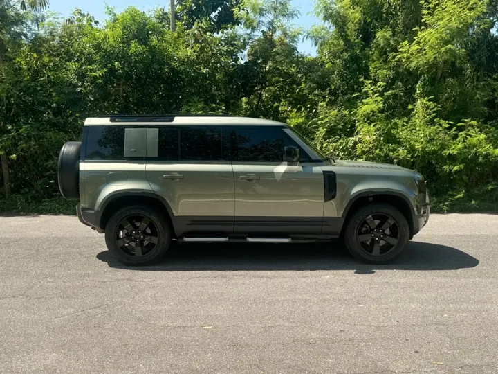 LAND ROVER DEFENDER — foto 11