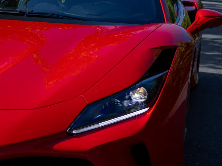 FERRARI F8 SPIDER — foto 2