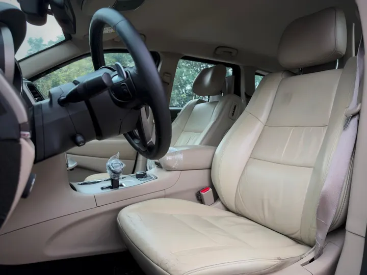 JEEP GRAND CHEROKEE — foto 6