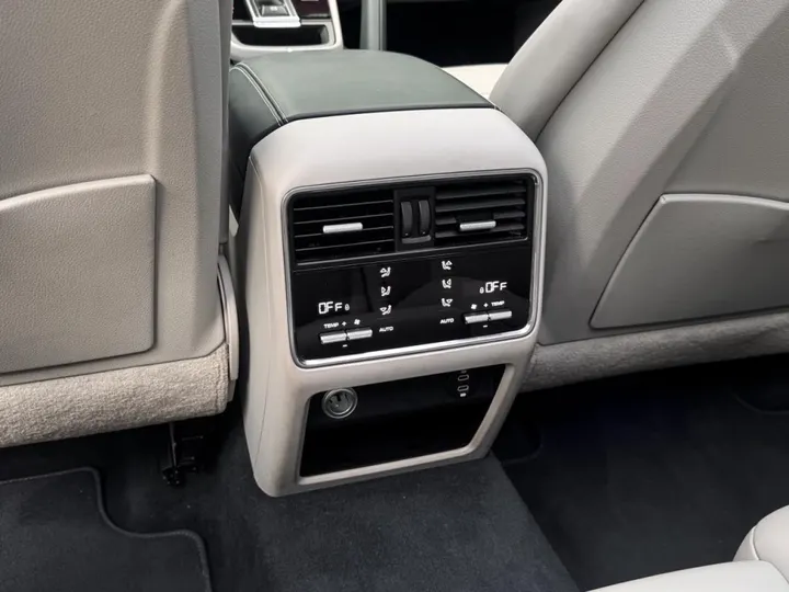PORSCHE CAYENNE — foto 17