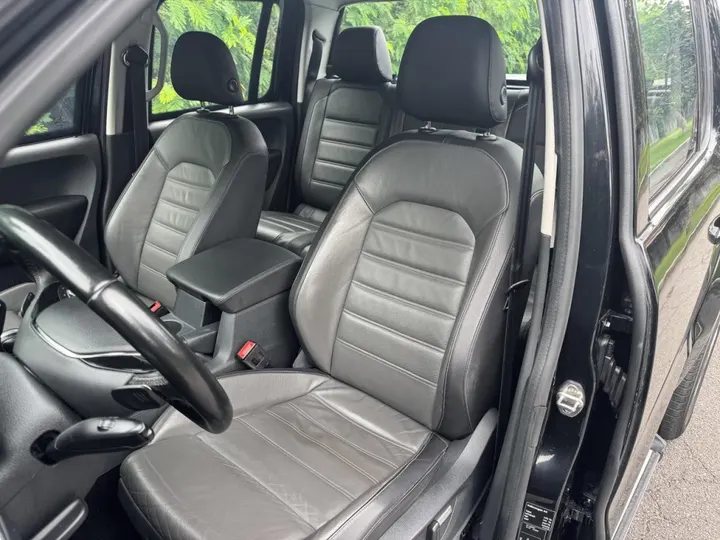 VOLKSWAGEN AMAROK — foto 6