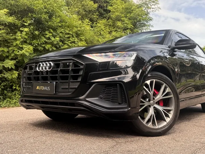 AUDI Q8 — foto 3