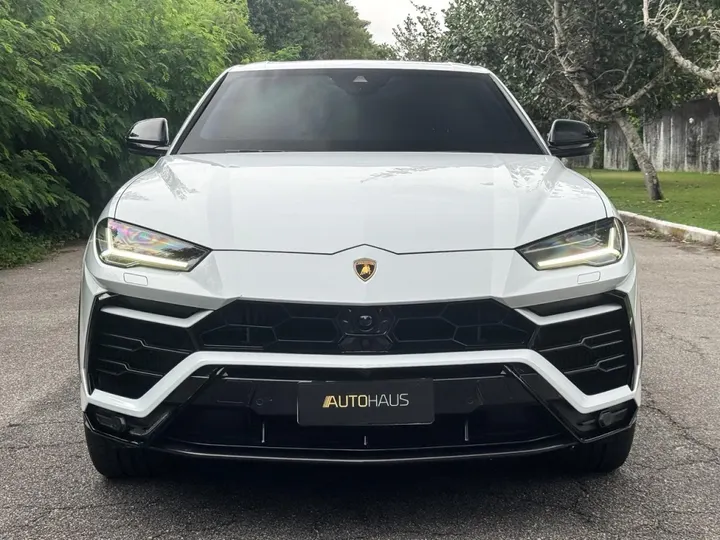 LAMBORGHINI URUS — foto 3