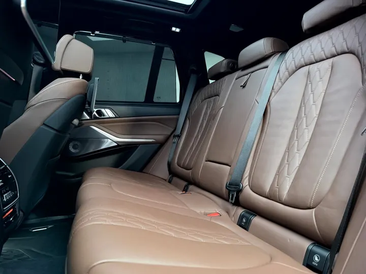 BMW X5 — foto 18