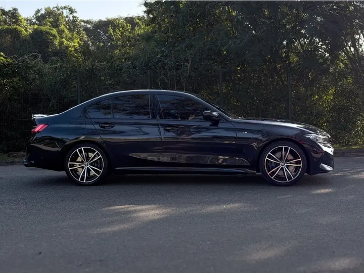 BMW 320i — foto 12