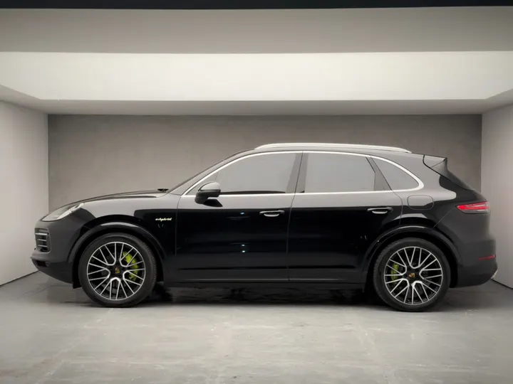 PORSCHE CAYENNE — foto 15