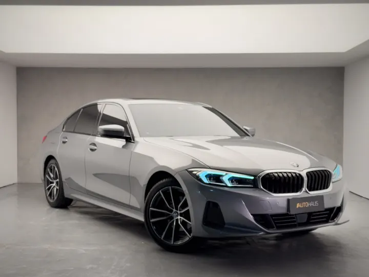 BMW 320i