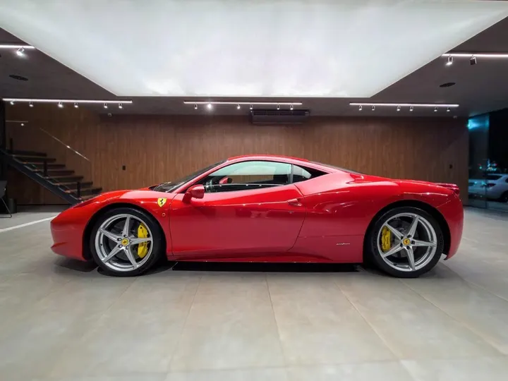 FERRARI 458 ITALIA — foto 10
