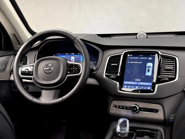 VOLVO XC90 — foto 9
