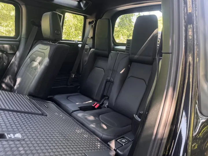 LAND ROVER DEFENDER — foto 16