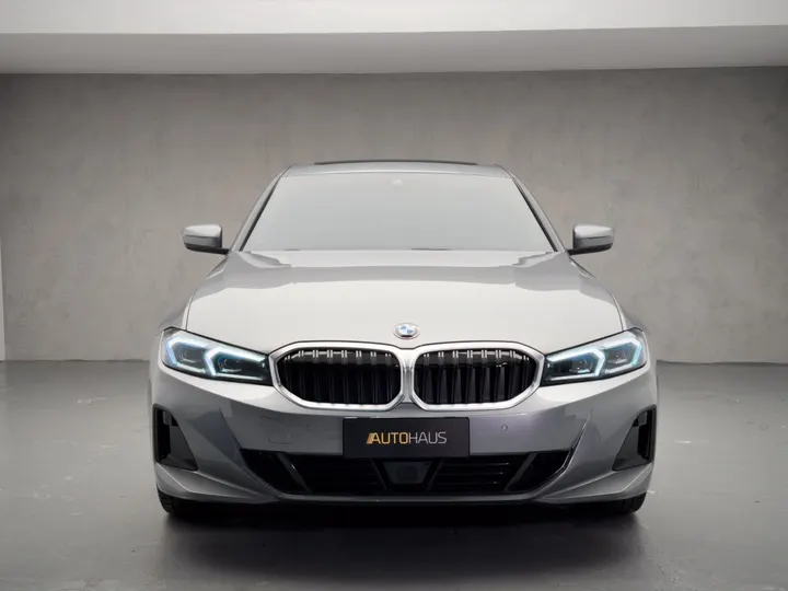 BMW 320i — foto 5