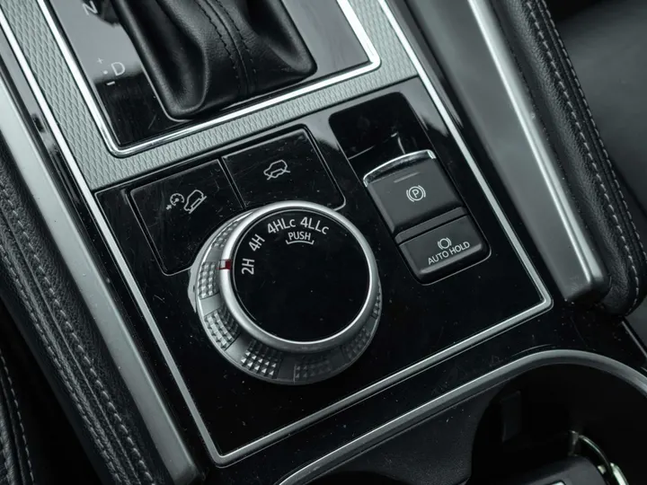 MITSUBISHI PAJERO SPORT — foto 15