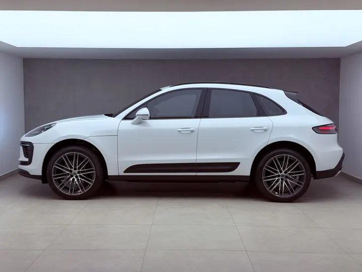 PORSCHE MACAN — foto 15