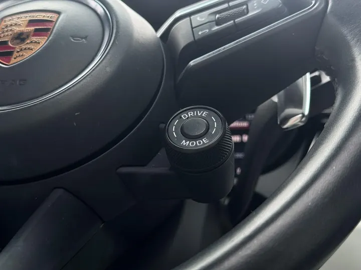 PORSCHE MACAN — foto 9