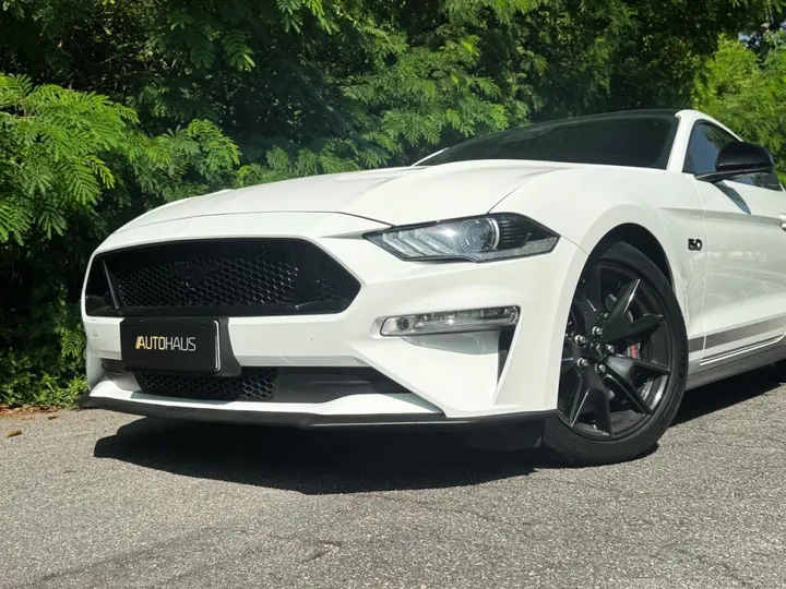FORD MUSTANG — foto 2