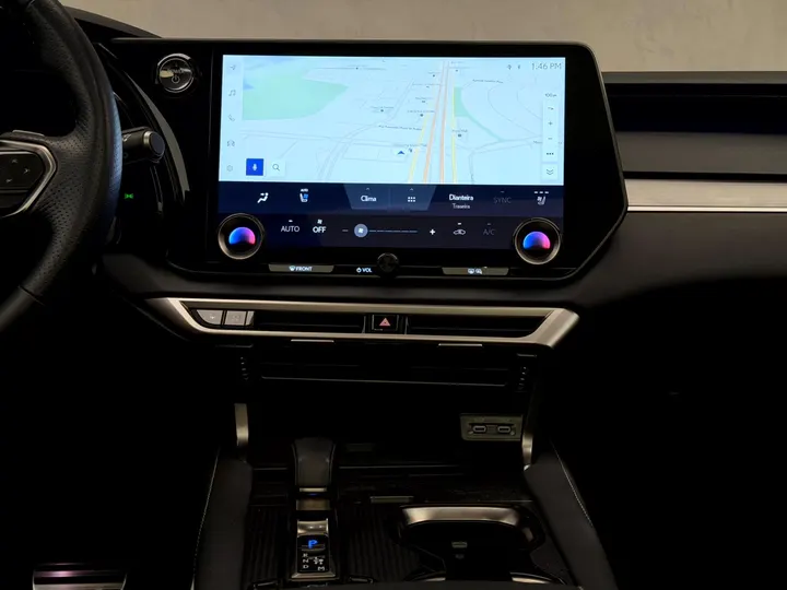 LEXUS RX 500h — foto 10