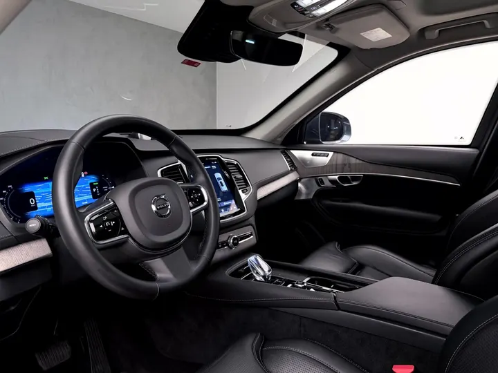 VOLVO XC90 — foto 8