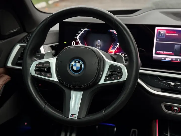 BMW X5 — foto 8
