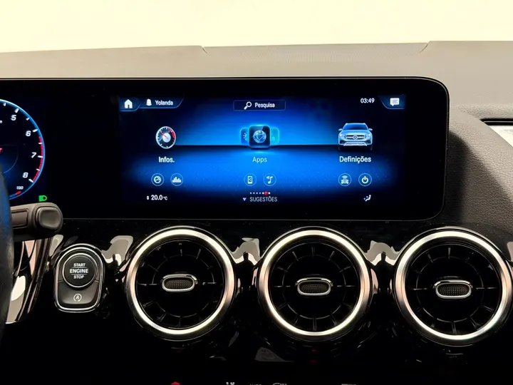 MERCEDES-BENZ GLA 200 — foto 12